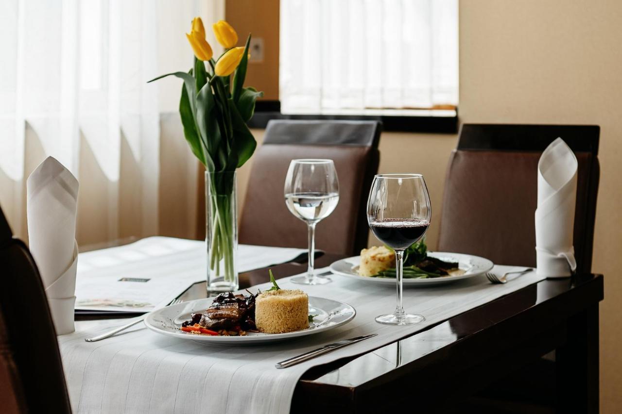 Hotel Uroczysko Cedzyna Luaran gambar