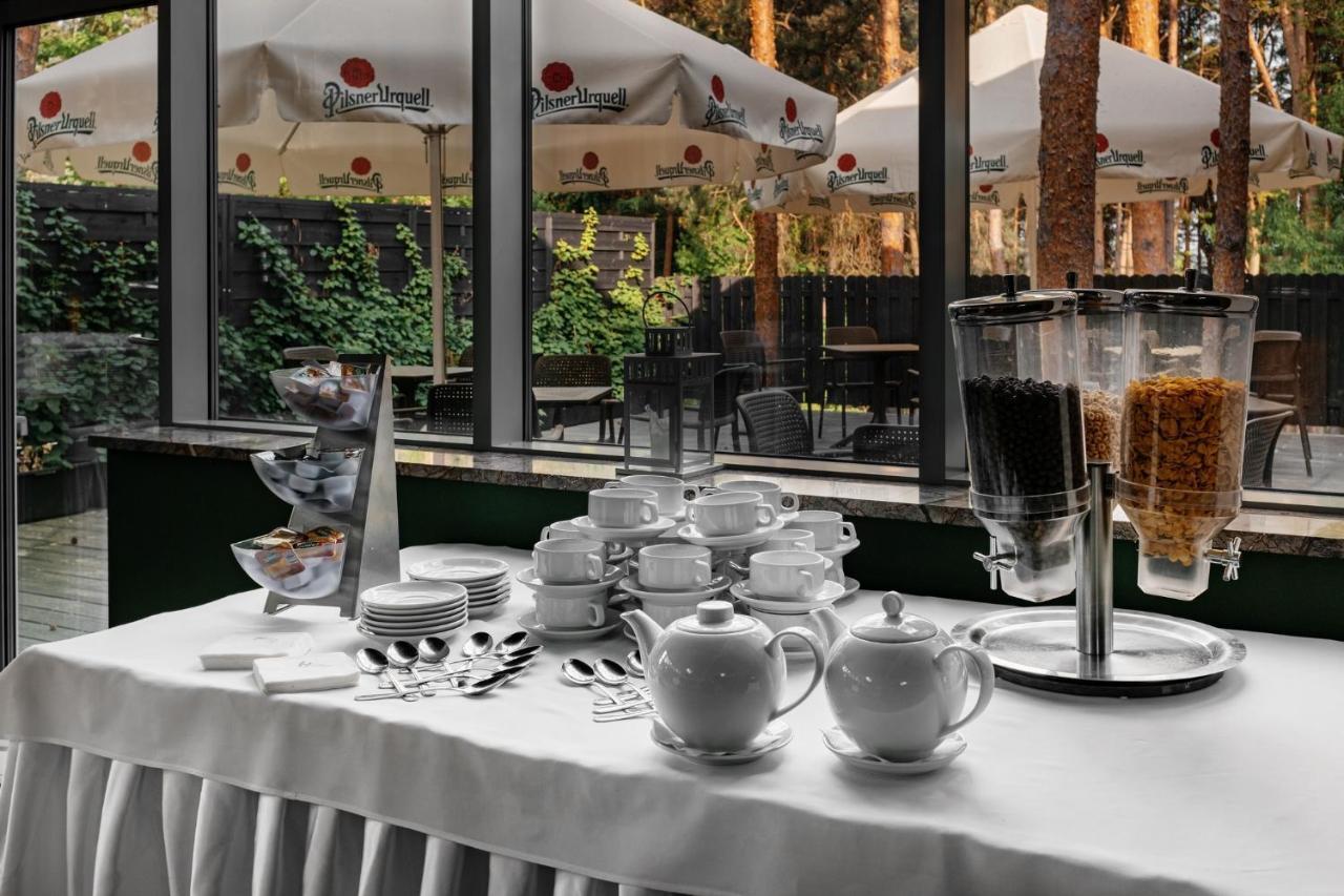 Hotel Uroczysko Cedzyna Luaran gambar